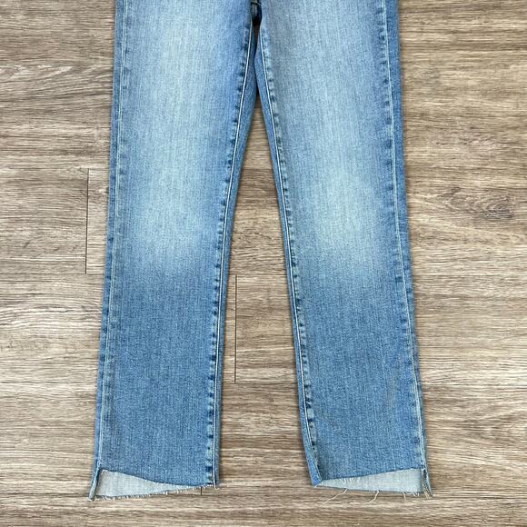 FRAME Le High Straight Light Wash Corkscrew Hem Denim Jeans in Color Whimsy (27) - Picture 4 of 9